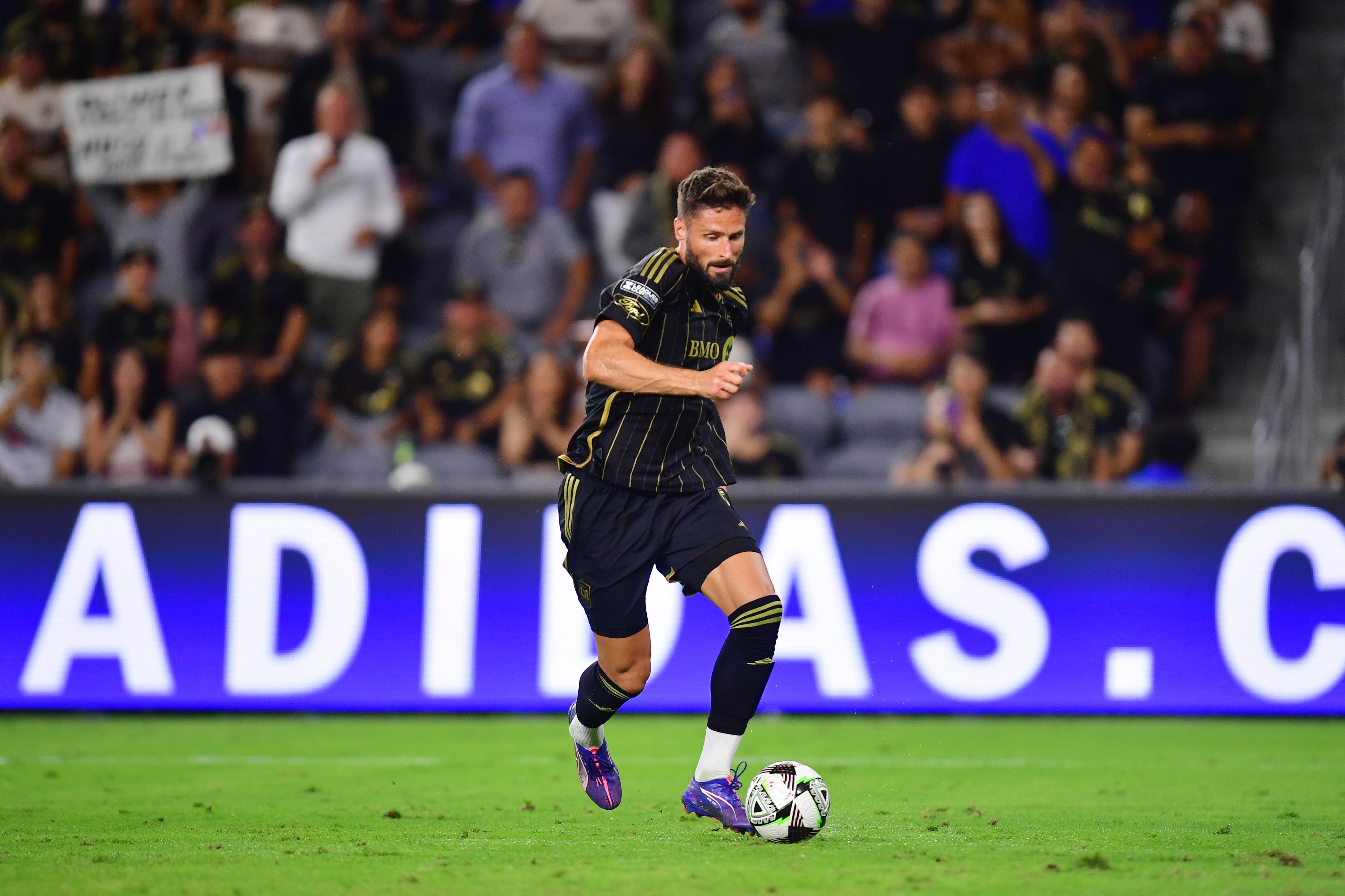 包含切尔西队长受伤,球队备战下一轮比赛的词条 包含切尔西队长受伤,球队备战下一轮比赛的词条