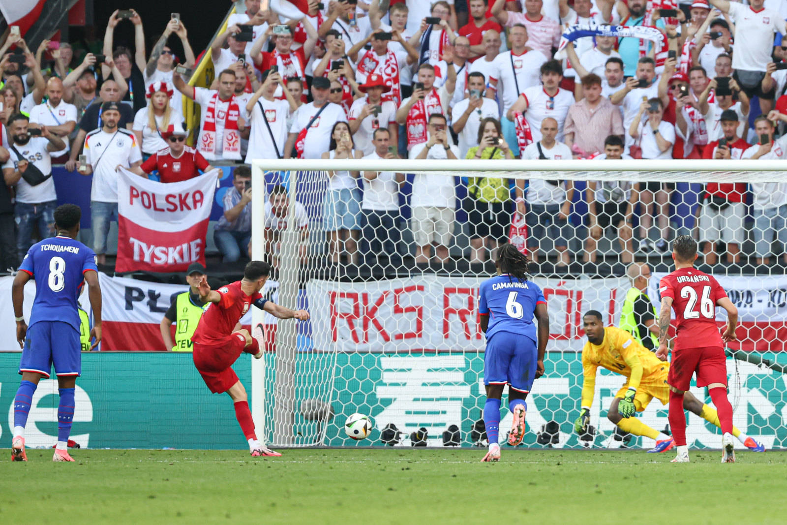包含波兰队惨遭葡萄牙逆转,晋级压力增大的词条 包含波兰队惨遭葡萄牙逆转,晋级压力增大的词条
