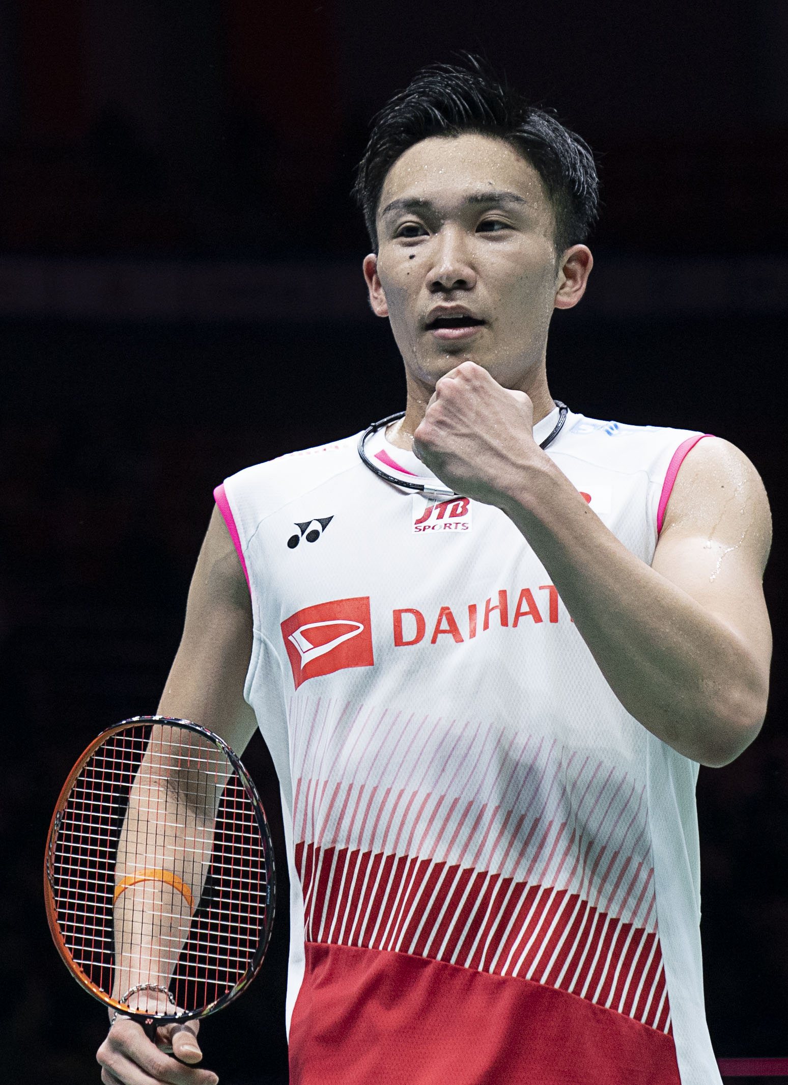 包含中国羽毛球队轻取印尼羽毛球队，桃田贤斗爆发神勇的词条