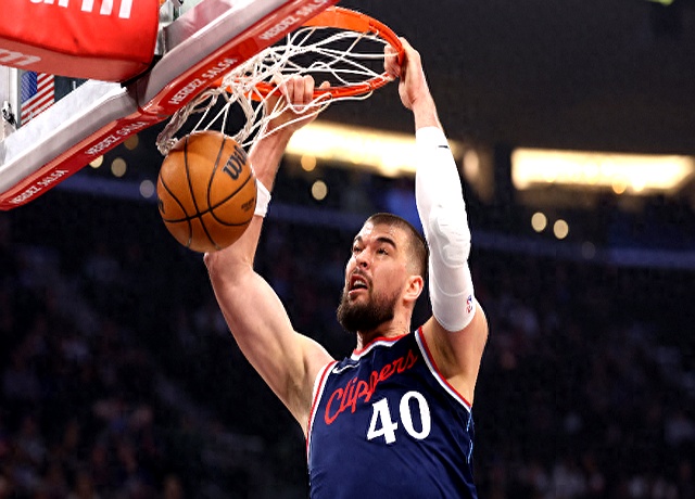 快船遭活塞逆转,联手再败一场 快船遭活塞逆转,联手再败一场