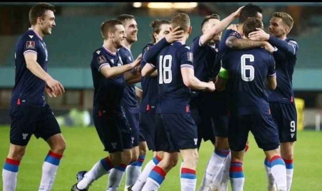 包含瑞士队在欧预赛中连胜圈内竞争对手的词条