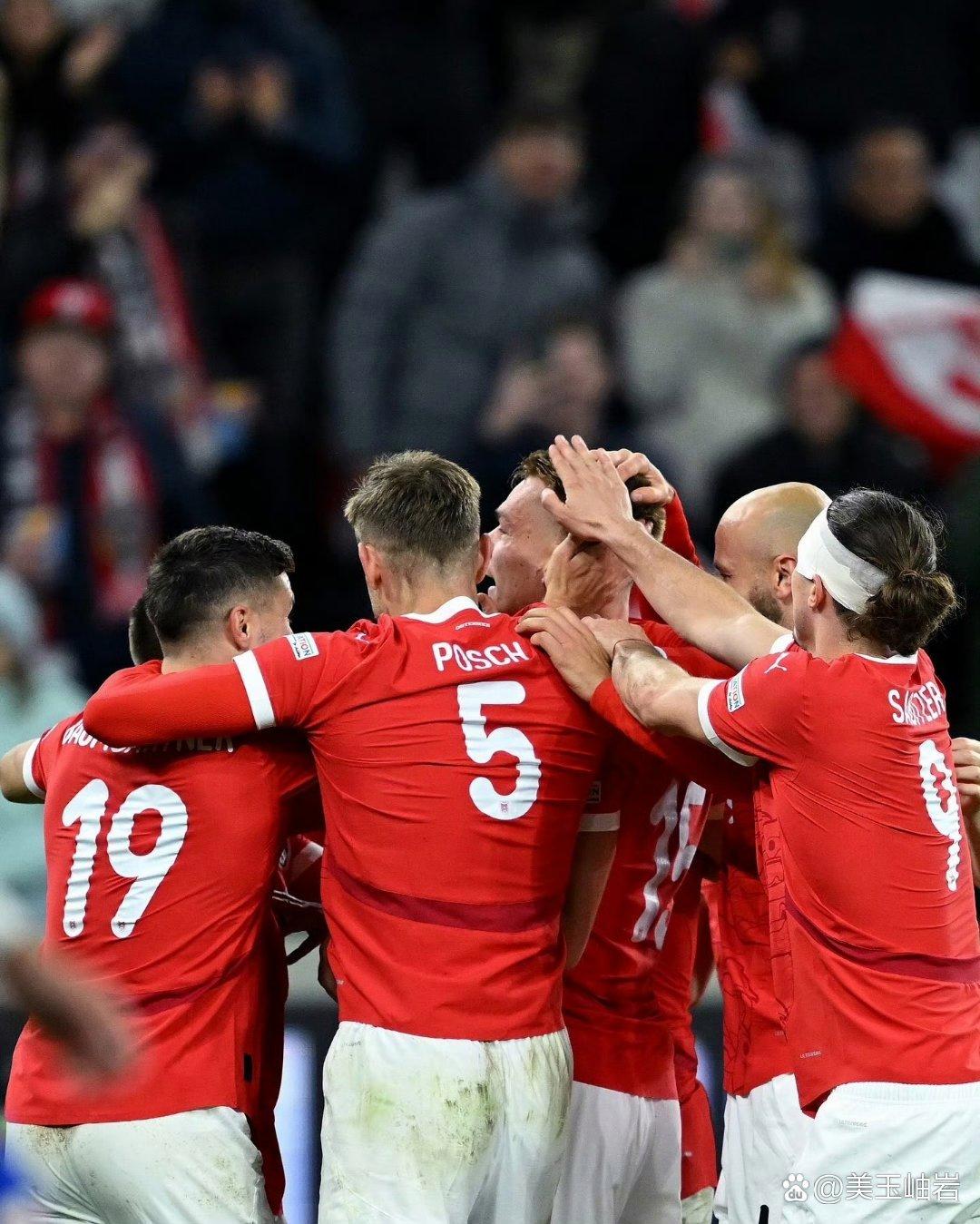 关于欧洲球迷疯狂支持本土球队,弥补观赛空缺的信息 关于欧洲球迷疯狂支持本土球队,弥补观赛空缺的信息