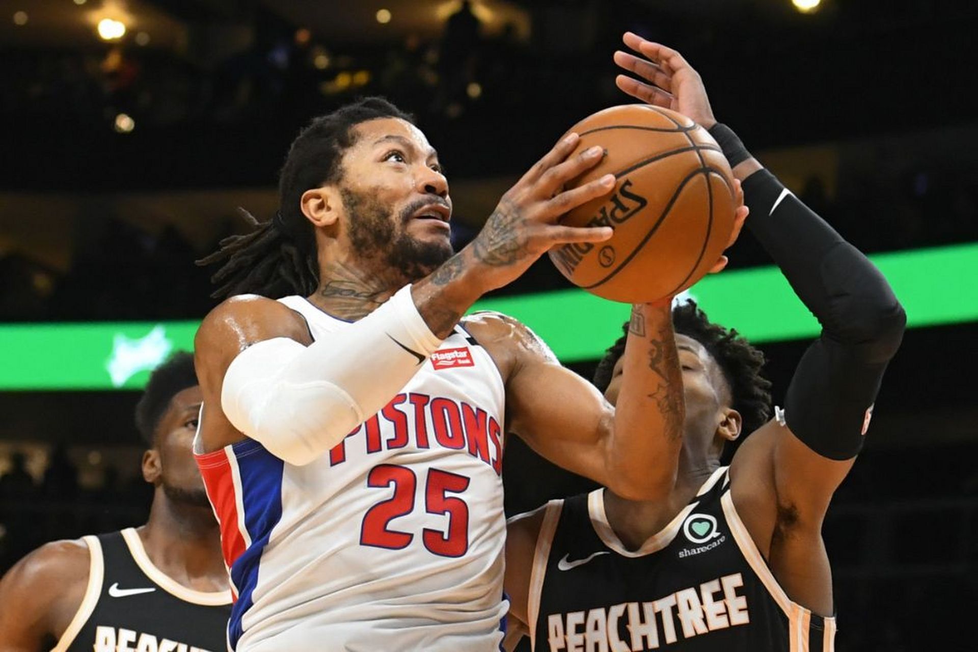 包含老鹰大胜活塞，成功止步连败！的词条