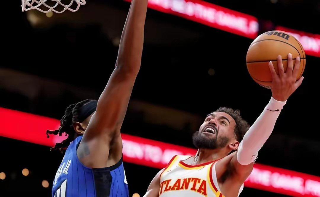 包含老鹰大胜活塞，成功止步连败！的词条