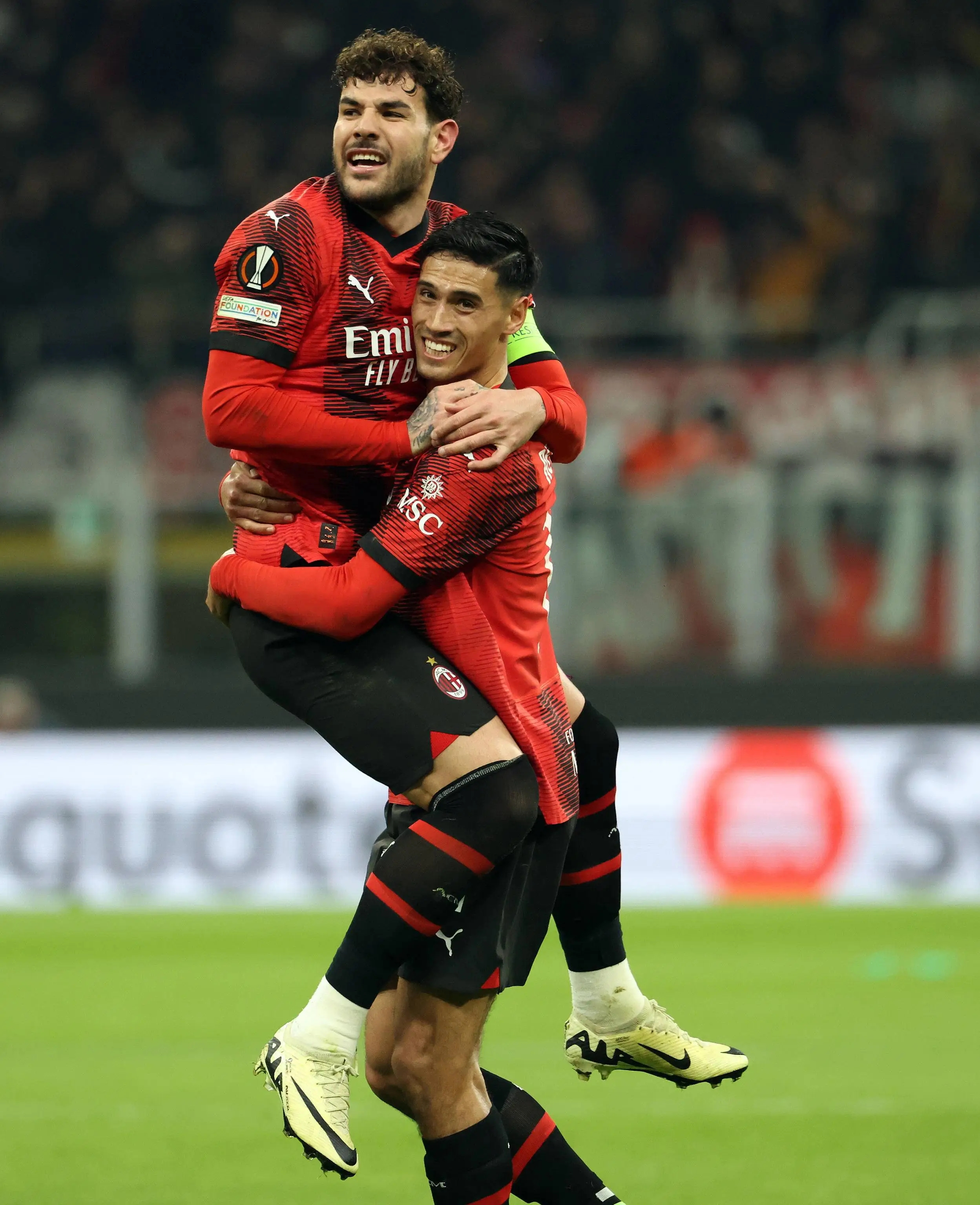 包含欧预赛受瞩目，各队备战加紧的词条