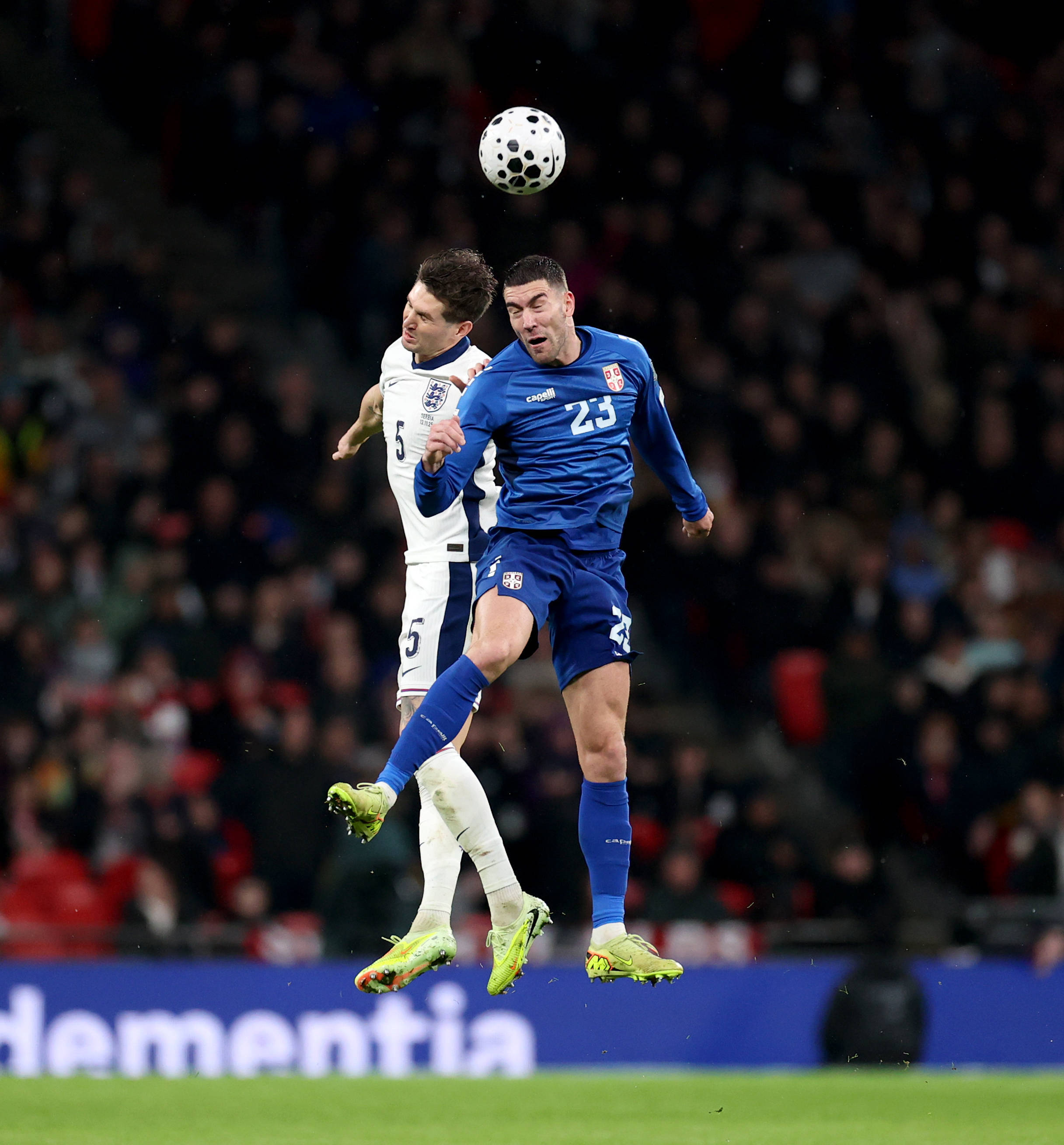 英格兰球队在重大比赛中实现突破