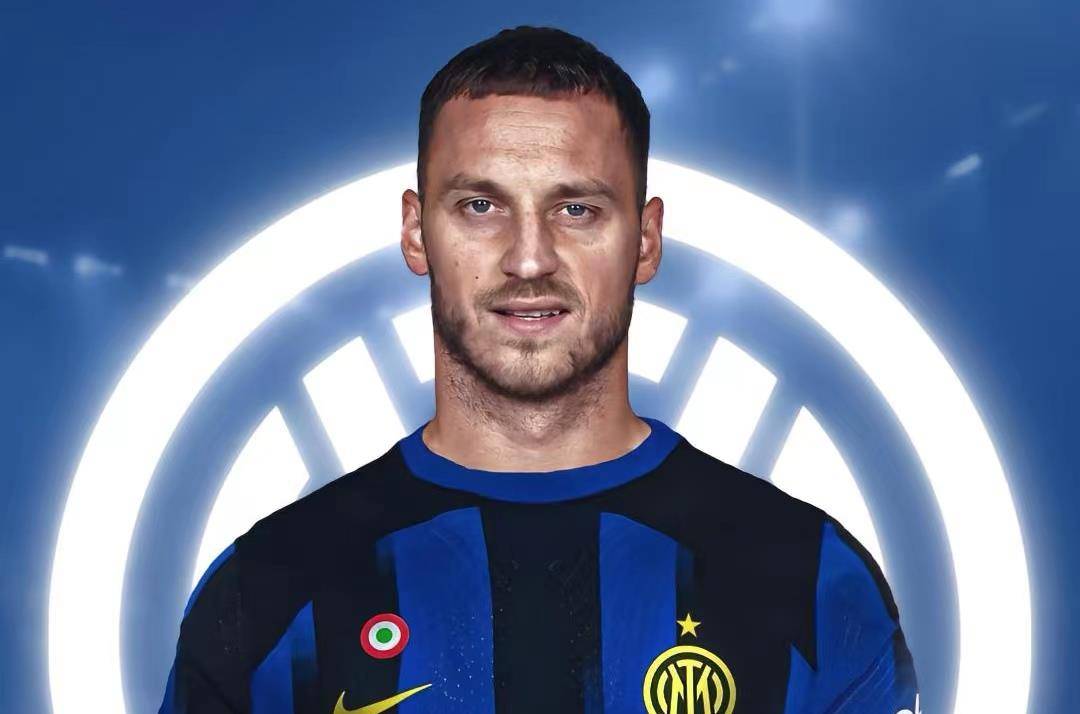 包含博洛尼亚进攻欠缺效率，需改进配合的词条