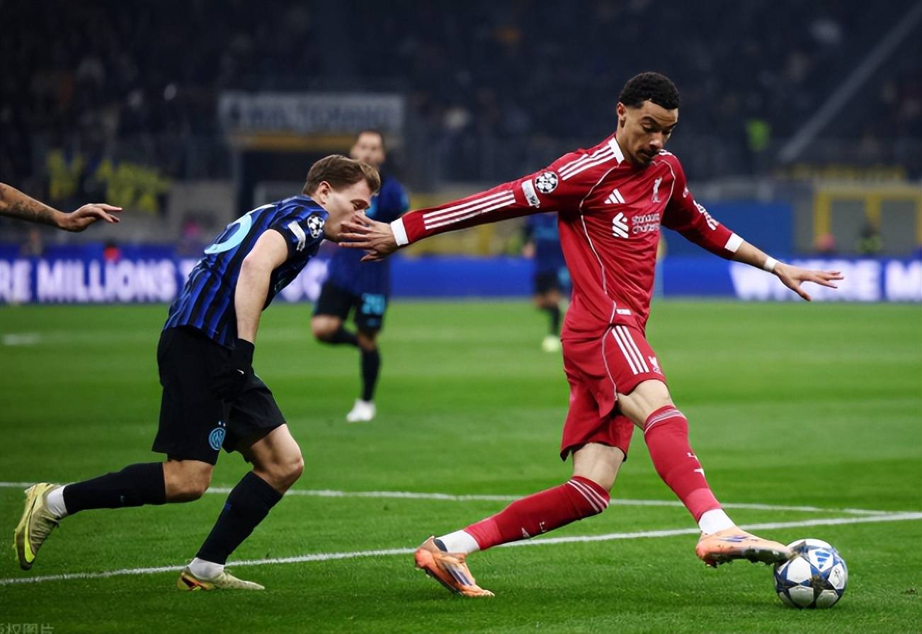 利物浦绝杀拜仁,范佩西爆发神勇 利物浦绝杀拜仁,范佩西爆发神勇