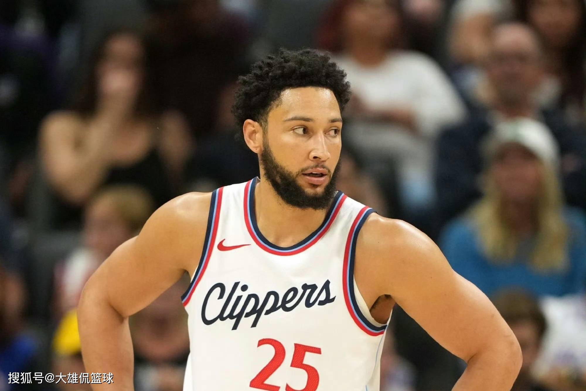 勇士B队轻取鹈鹕，西蒙斯绝境逆转的简单介绍