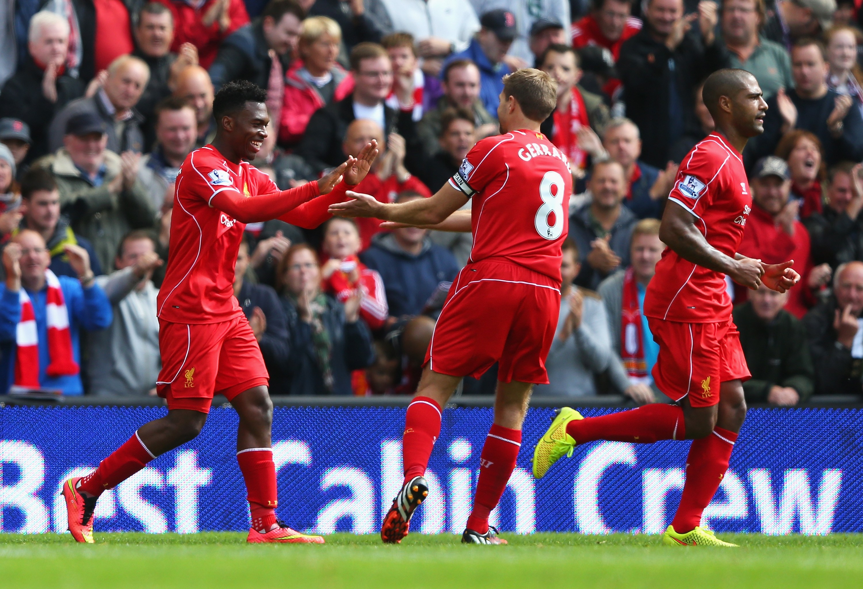 英格兰翻盘利物浦,苏亚雷斯惊艳世界 英格兰翻盘利物浦,苏亚雷斯惊艳世界