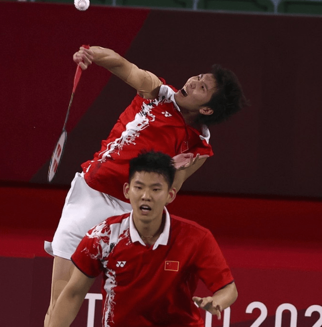 关于日本羽毛球队鏖战泰国羽毛球队,谌龙一己之力扛起全队的信息 关于日本羽毛球队鏖战泰国羽毛球队,谌龙一己之力扛起全队的信息