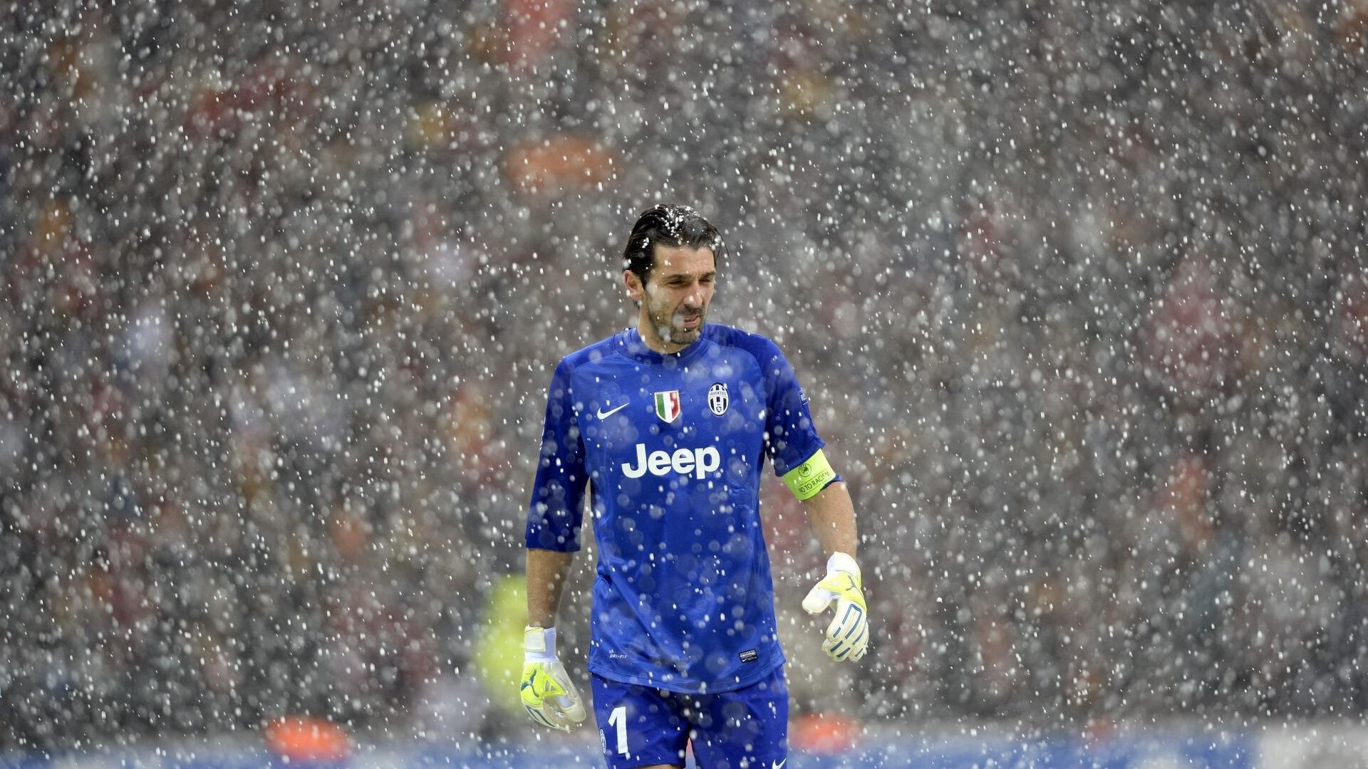 巴黎对阵尼日利亚，姆巴佩用实力证明自己是新时代的领袖